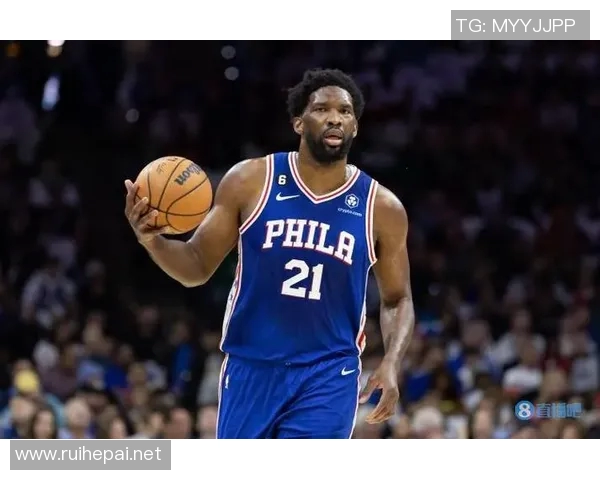 乔尔恩比德如何在赛季中克服压力与挑战实现自我突破