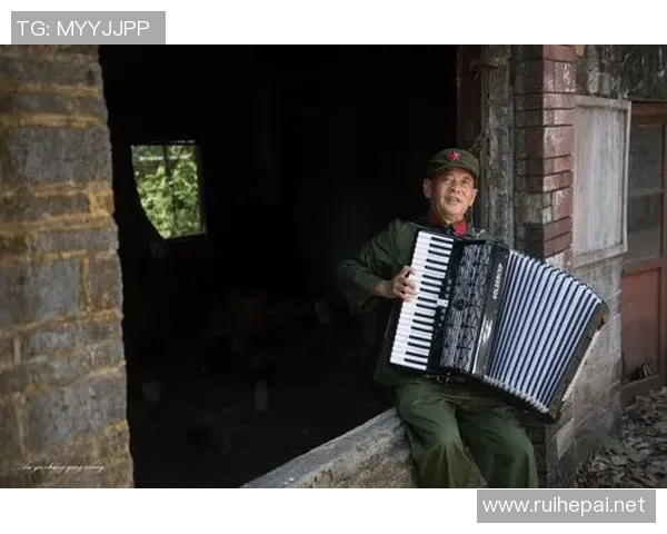 80后足球明星壁画展现青春记忆与激情岁月的艺术之旅