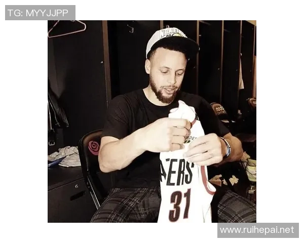 明星与篮球的完美结合：那些在球场上闪耀的星光与传奇故事